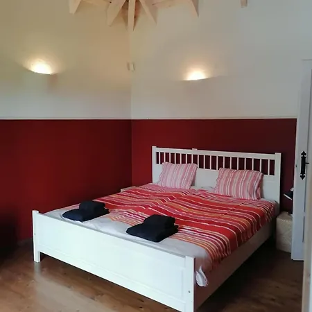 Nadas Tanya 2 Maisons En Pleine Nature Et Piscine 別荘